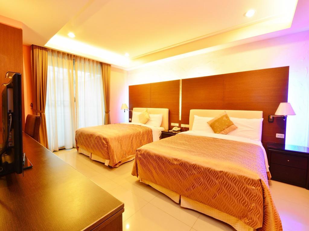 Tranquil Sea Vacation Hotel Kenting Extérieur photo