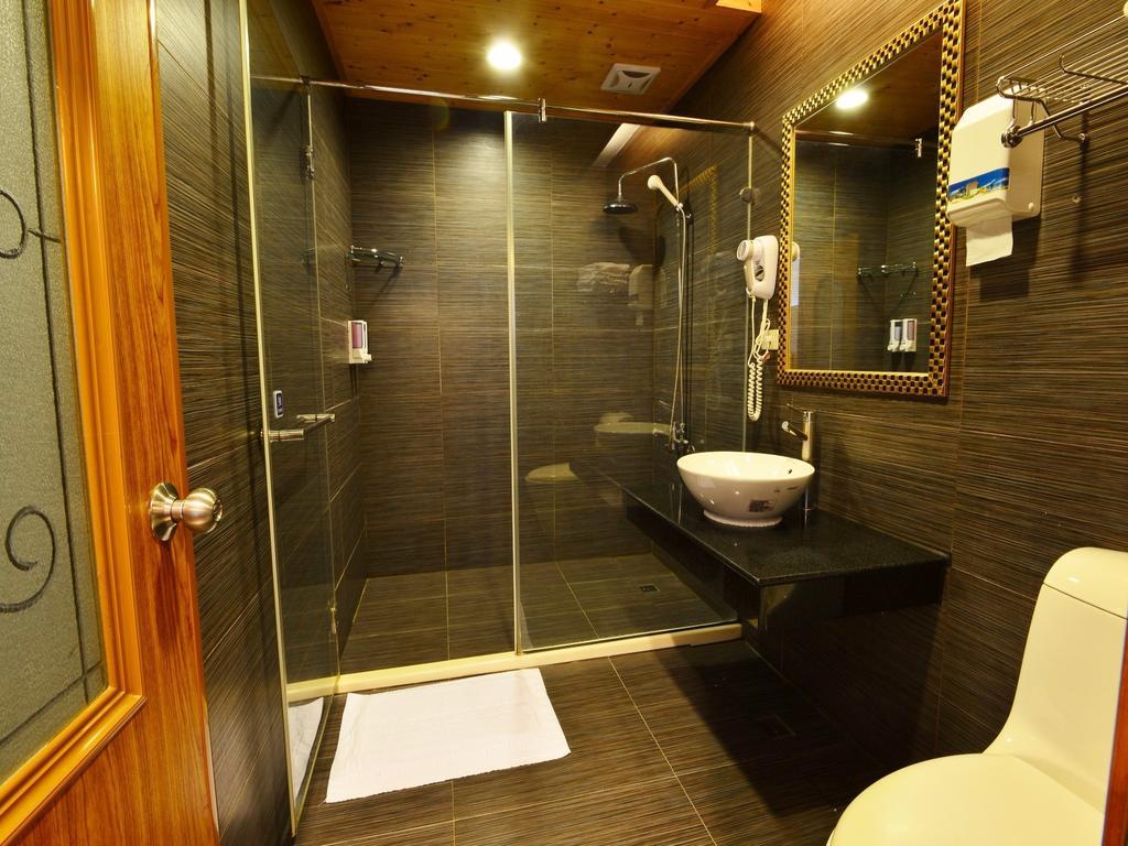 Tranquil Sea Vacation Hotel Kenting Extérieur photo