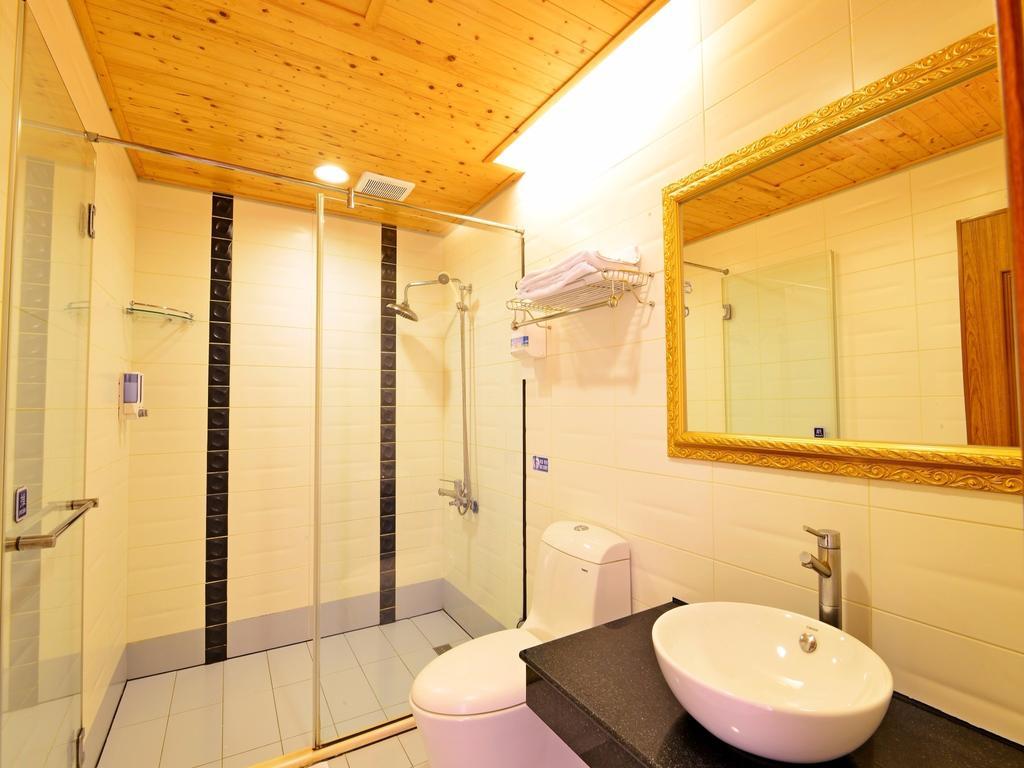 Tranquil Sea Vacation Hotel Kenting Extérieur photo